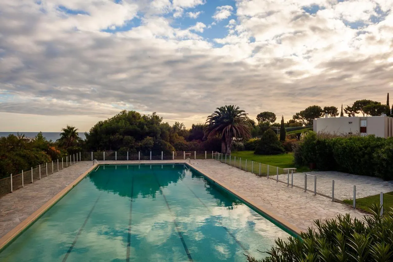 Vue Mer Dans Belle Residence カシ